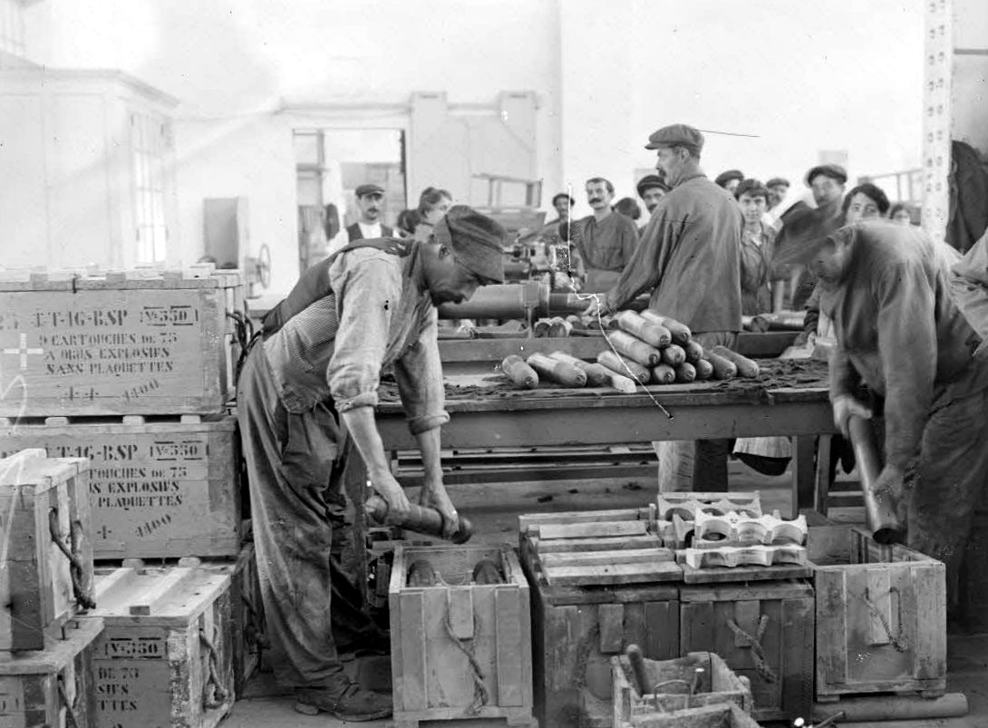 1916 Usine Toulon 2.jpg