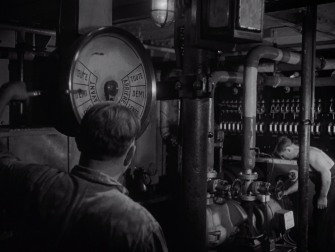 La salle des machines du cargo PRADO du film %22Manon%22 1949.jpg
