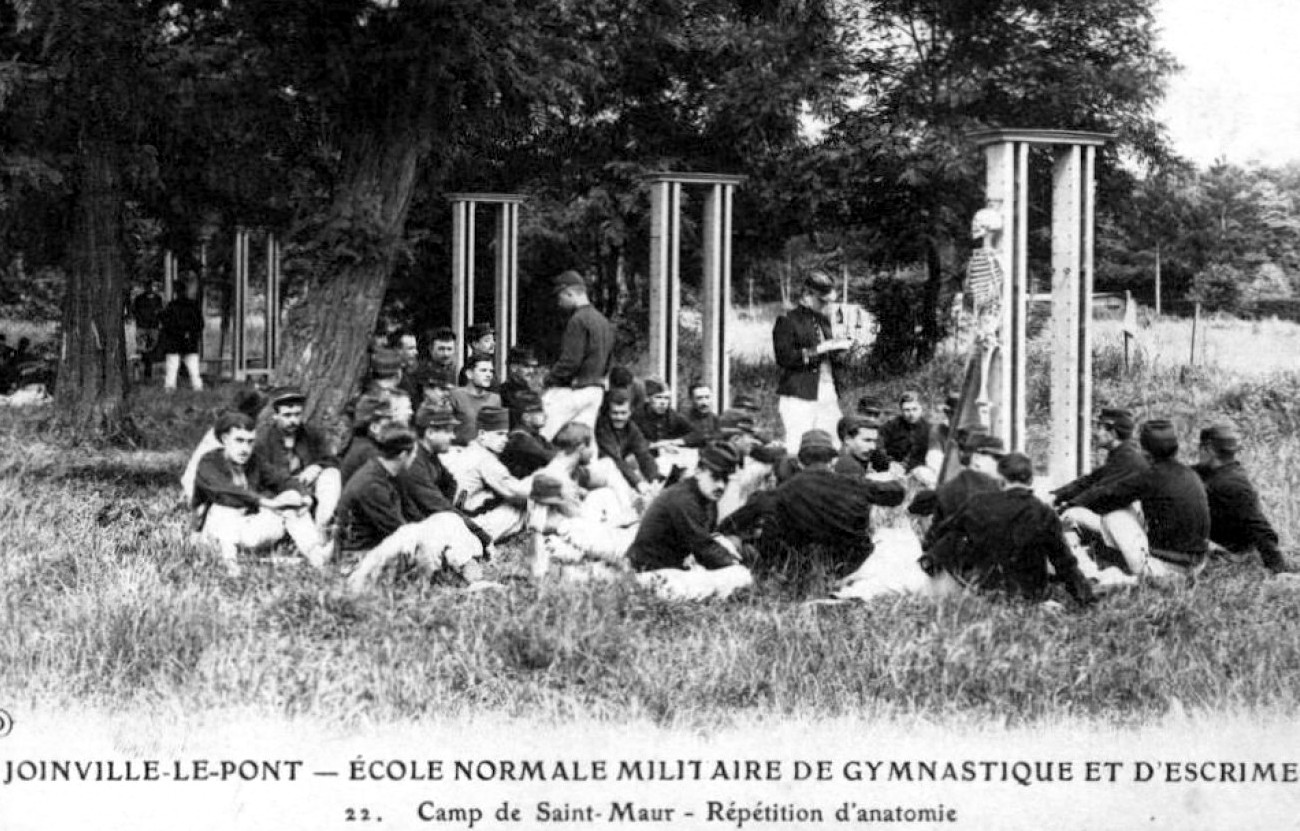 1904-1914 Anatomie.jpg