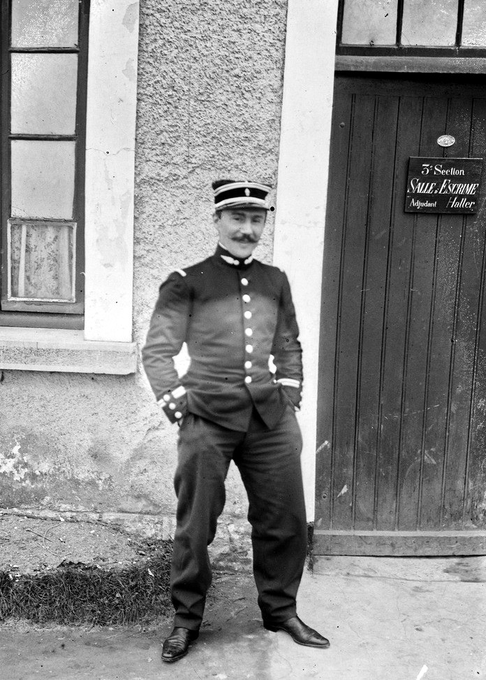 1904 Lieutenant instructeur d'escrime 1.jpg