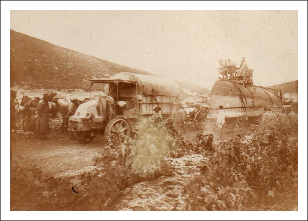 Convoi Génie Lac Presba.jpg