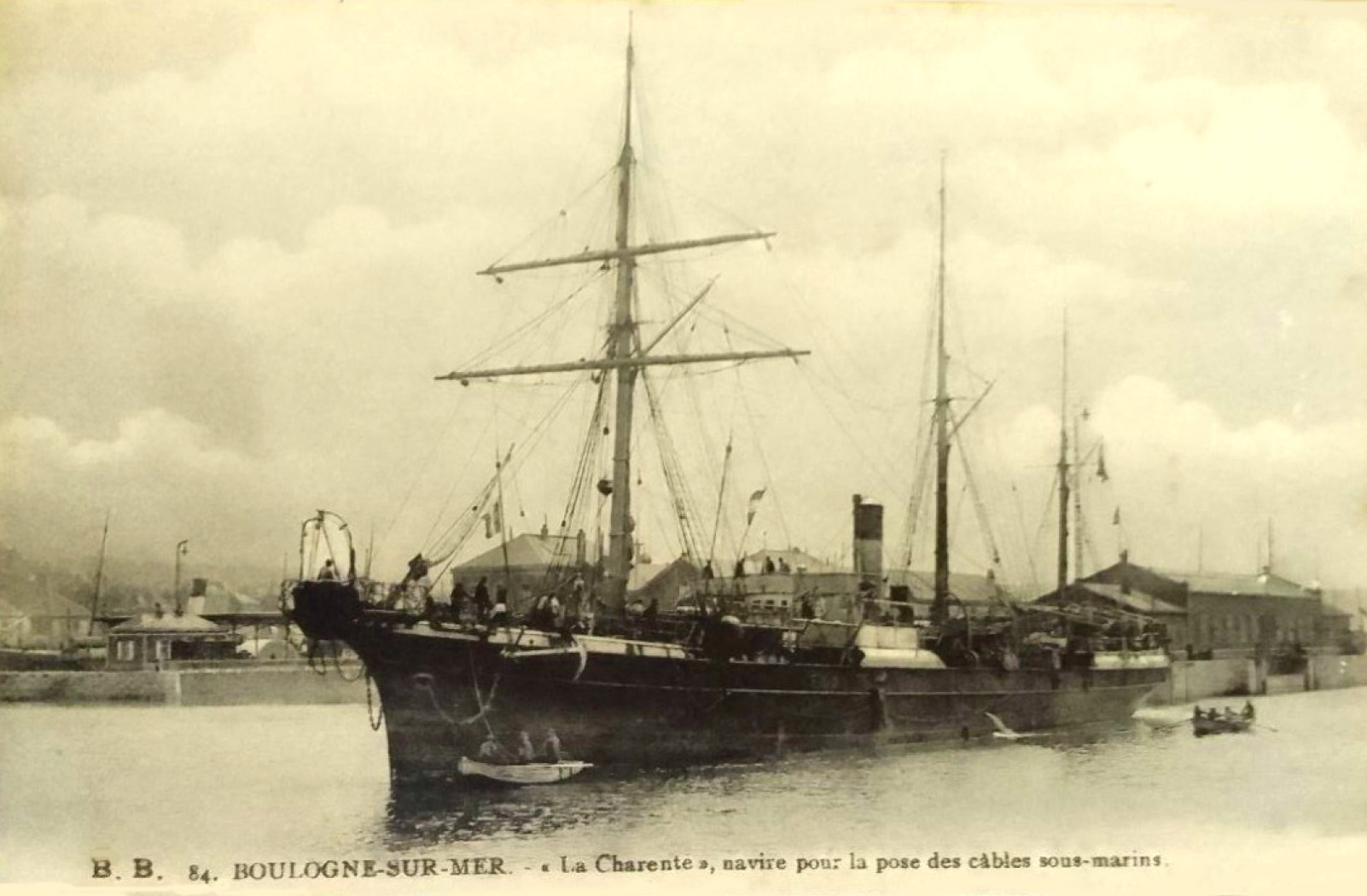 LA CHARENTE – Navire câblier – I – .jpg