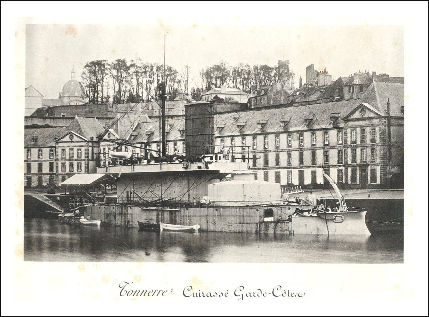 TONNERRE Cuirassé Garde Côtes.jpg