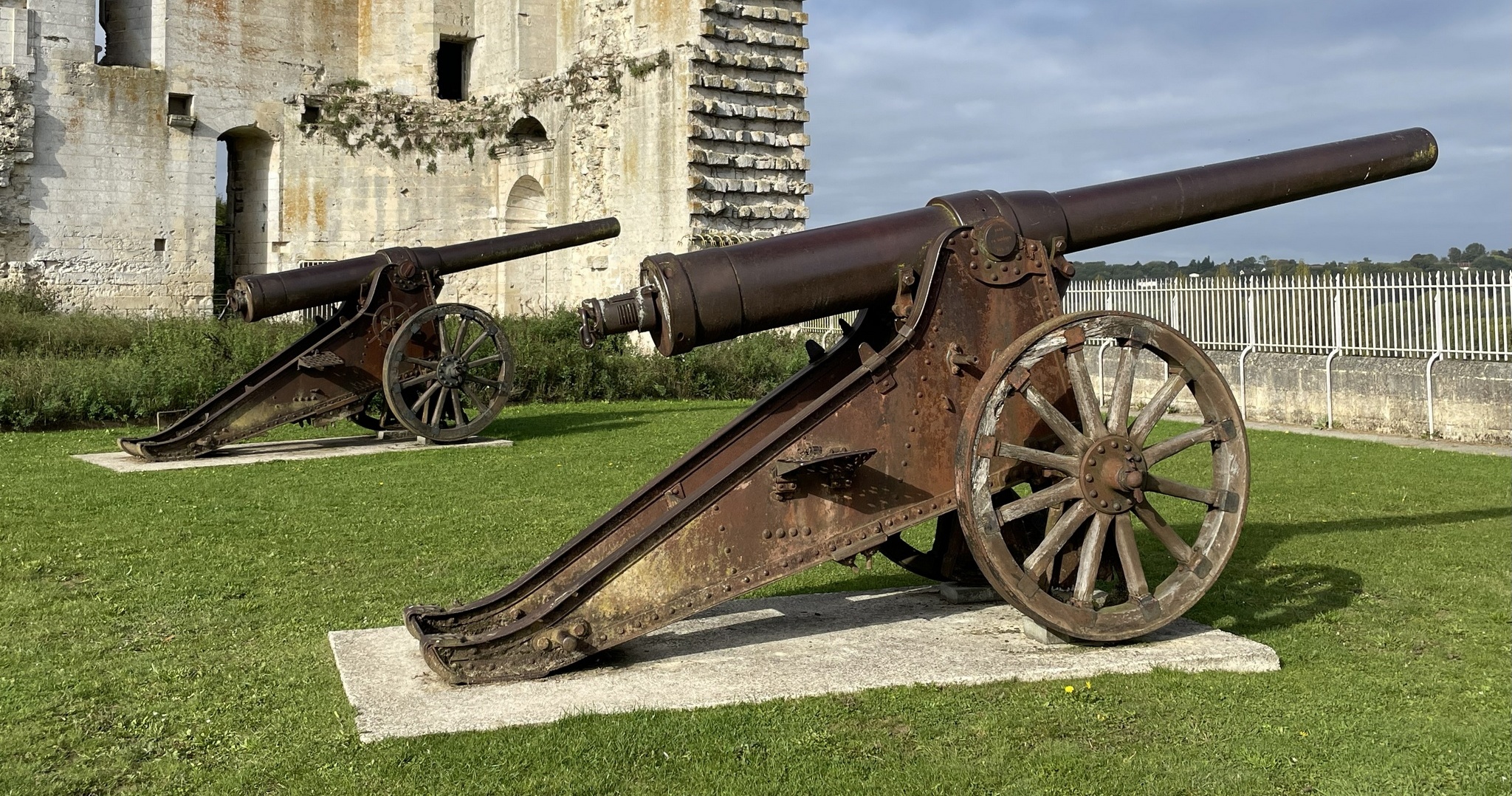 Canons russes.jpg
