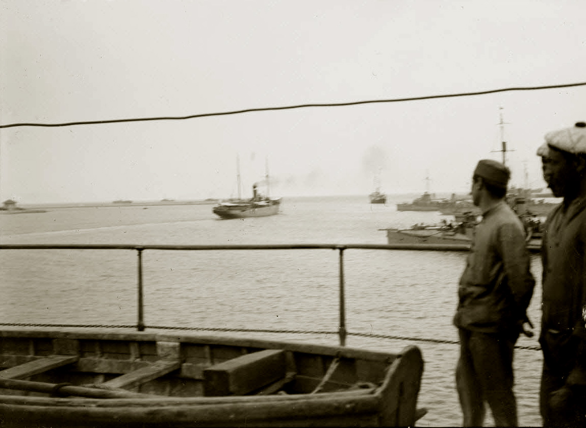 SPHACTERIA 1917 6 depart du Pirée – Yacht royal grec – I –.jpg
