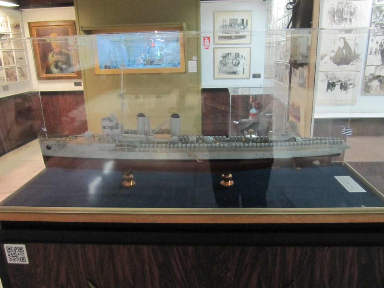 ELLI kriegsmuseum-modelle160.jpg