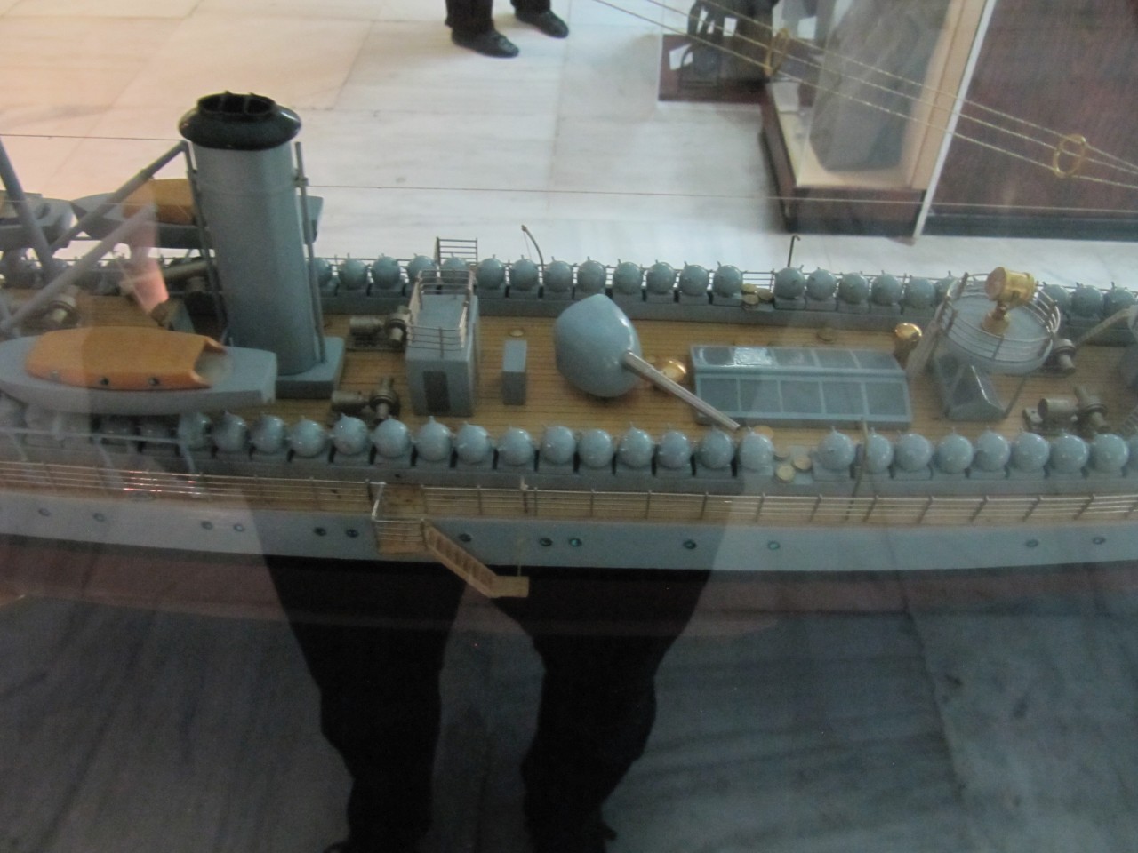 ELLI kriegsmuseum-modelle168.jpg