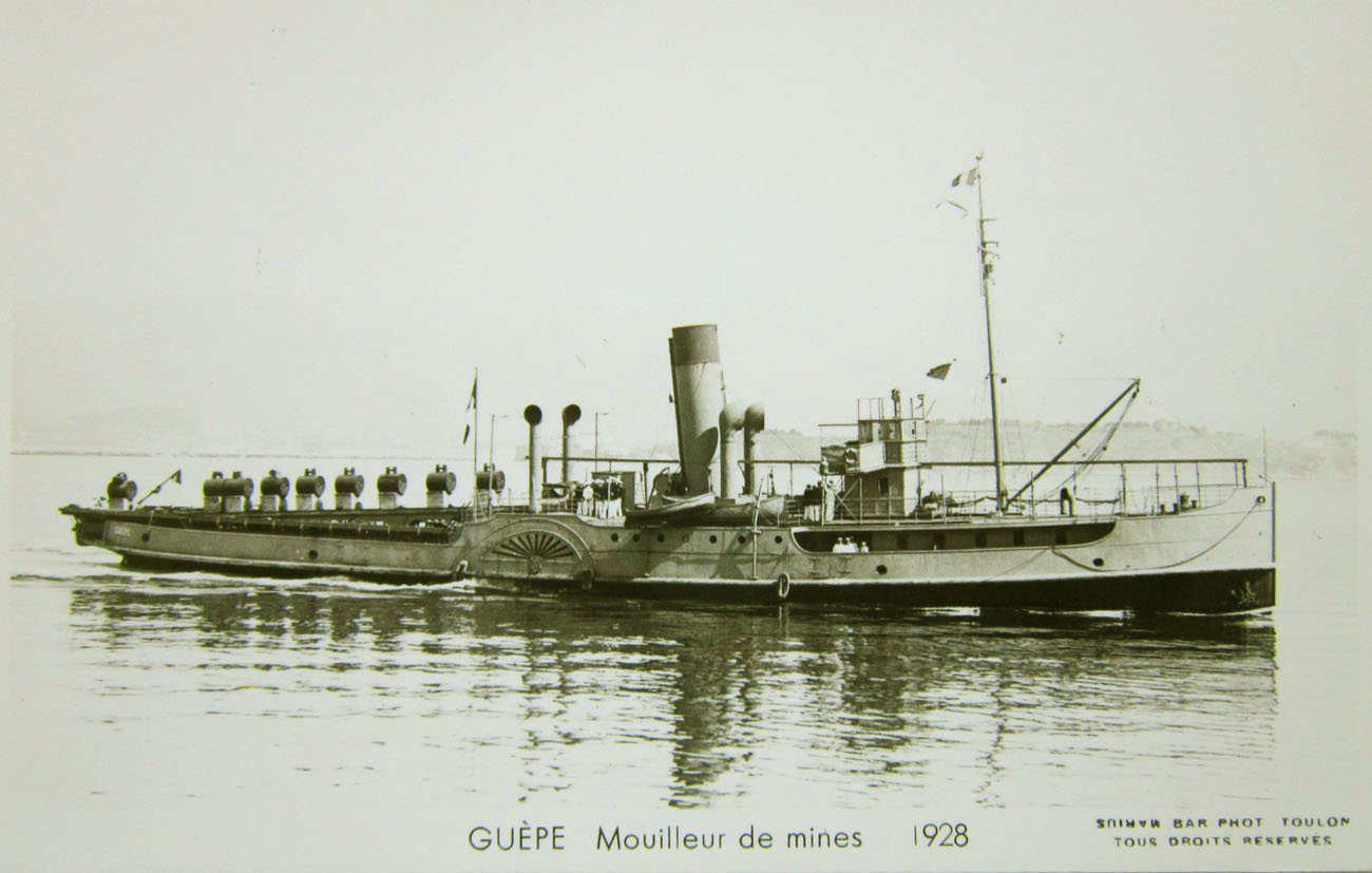 GUÊPE, ex-remorqueur Lloyd [II] - .jpg