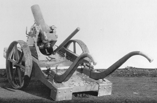 Mortier 75T mle15 sur son affut.jpg