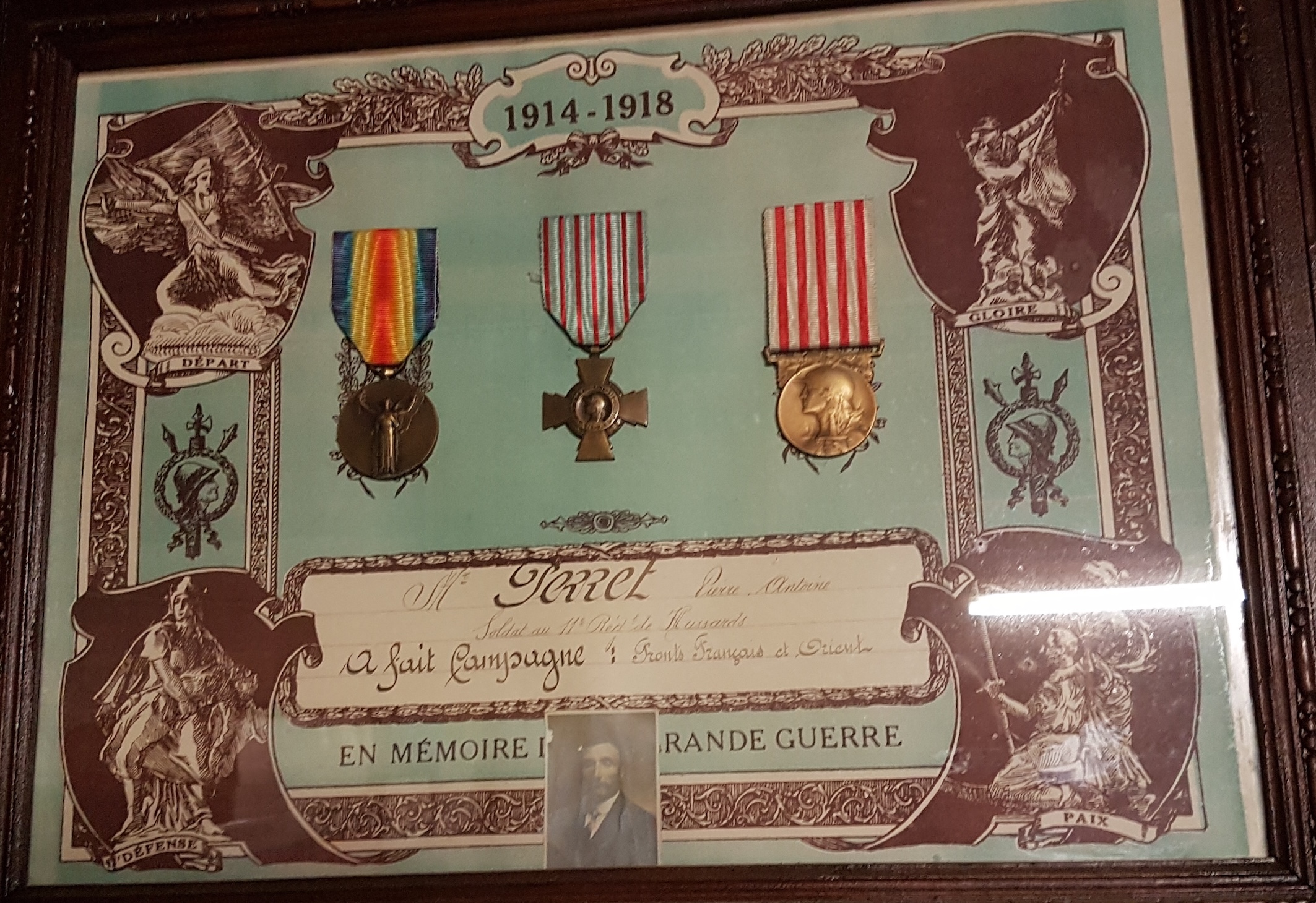 PERRET Pierre Antoine_Médailles Guerre 14-18_11e Rgt Hussard-R.jpg