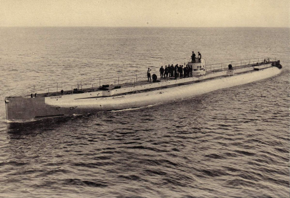 U155 alors sous marin DEUTSHLAND.PNG