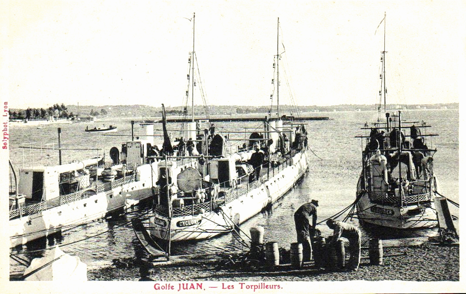 CYCLONE – Torpilleur de haute mer – III – .jpg