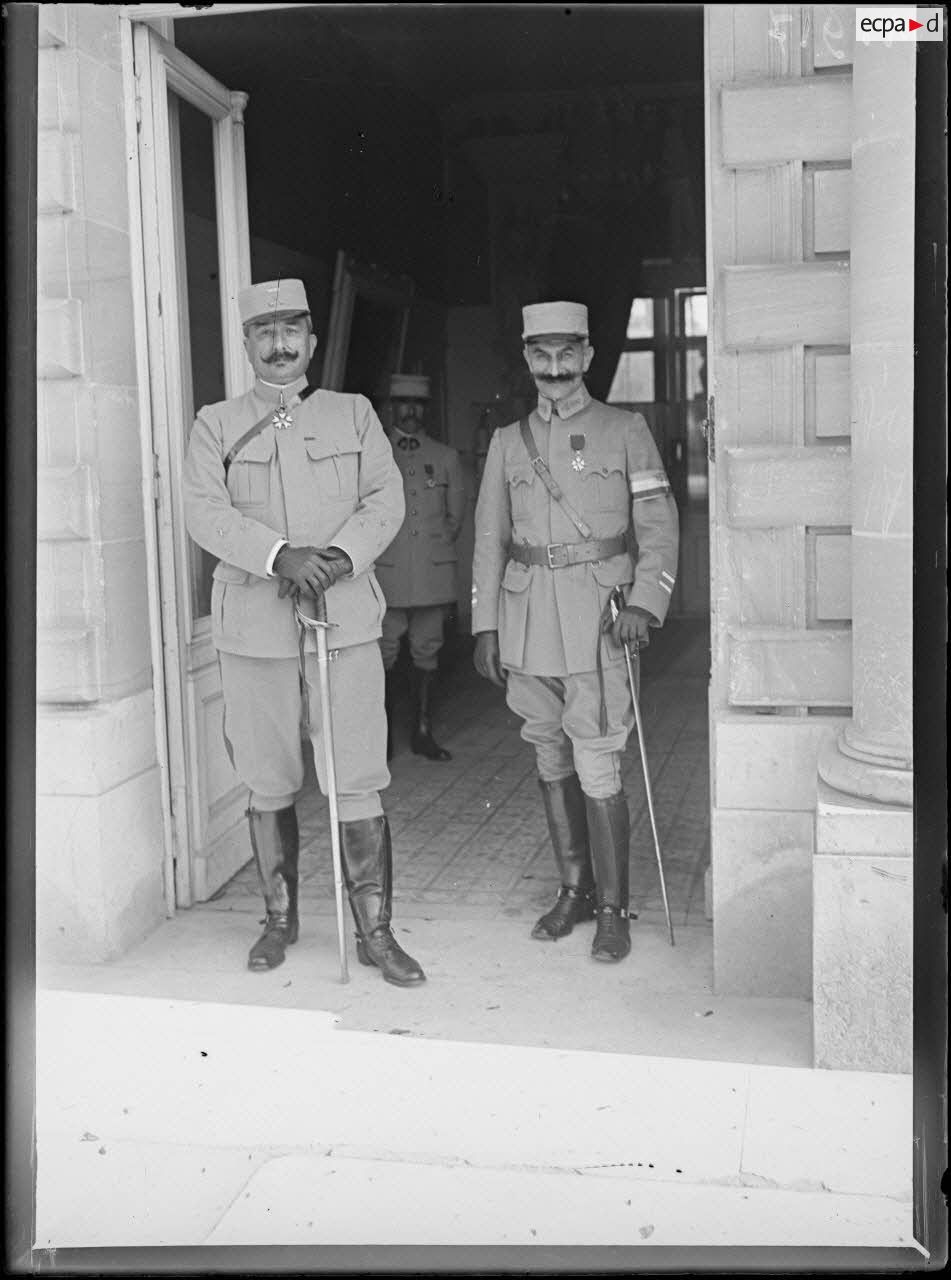 Ebener et son chef d'état major.jpg