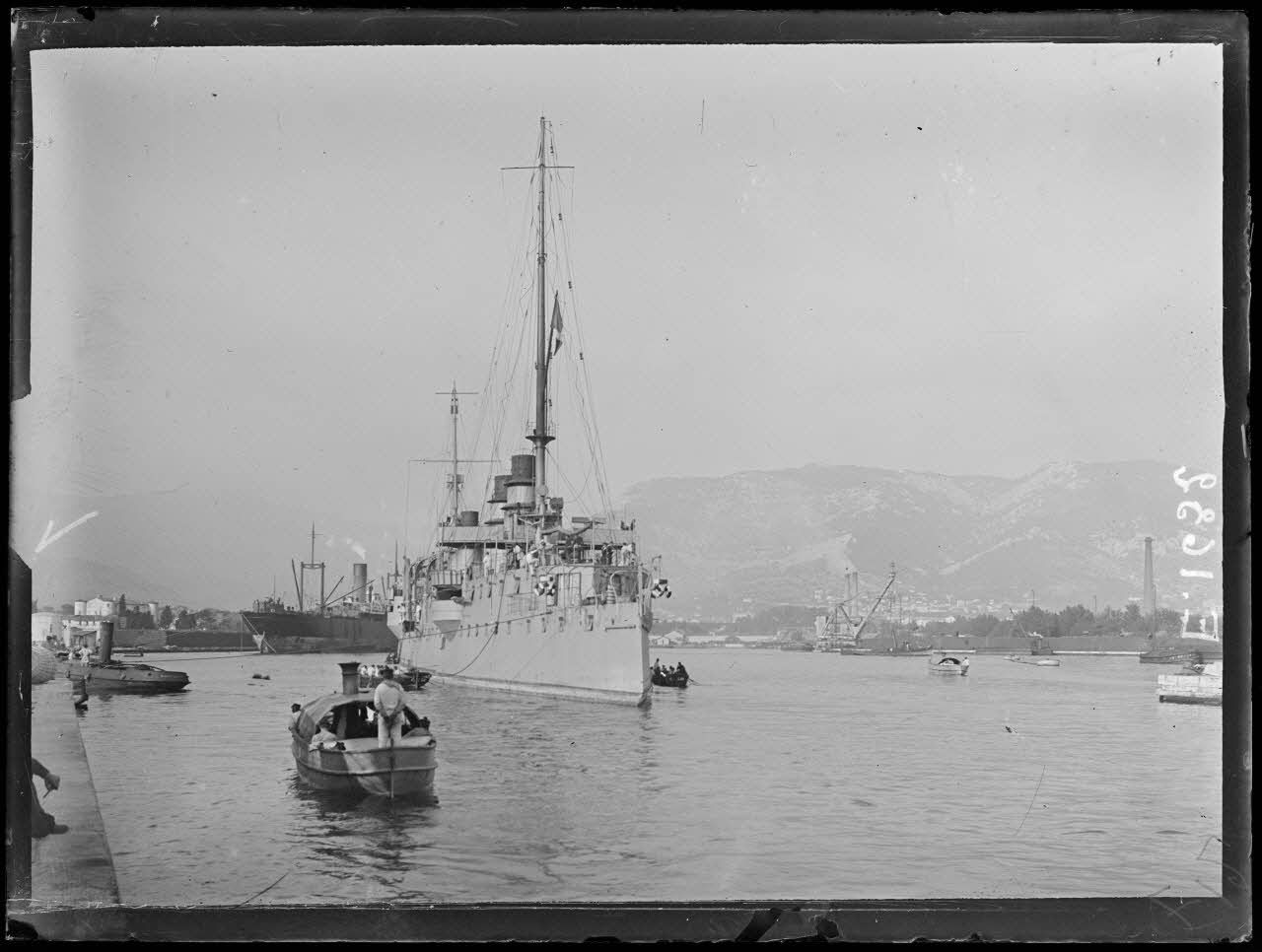 JURIEN DE LA GRAVIERE - Croiseur (ImagesDéfense)