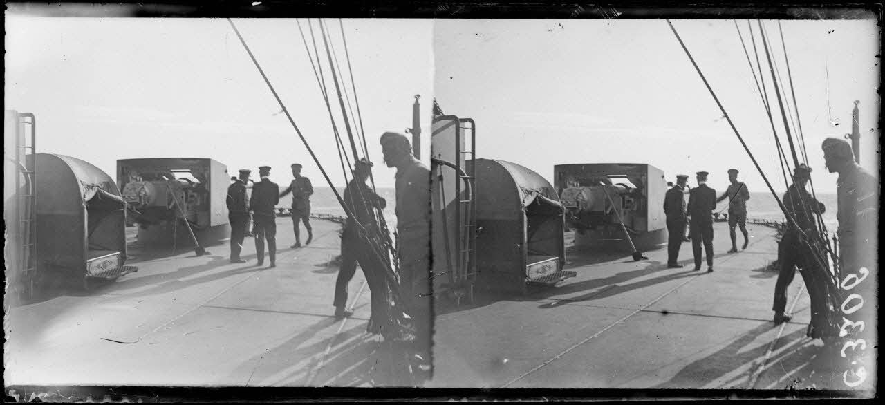 Croiseur JURIEN DE LA GRAVIERE - Images Défense