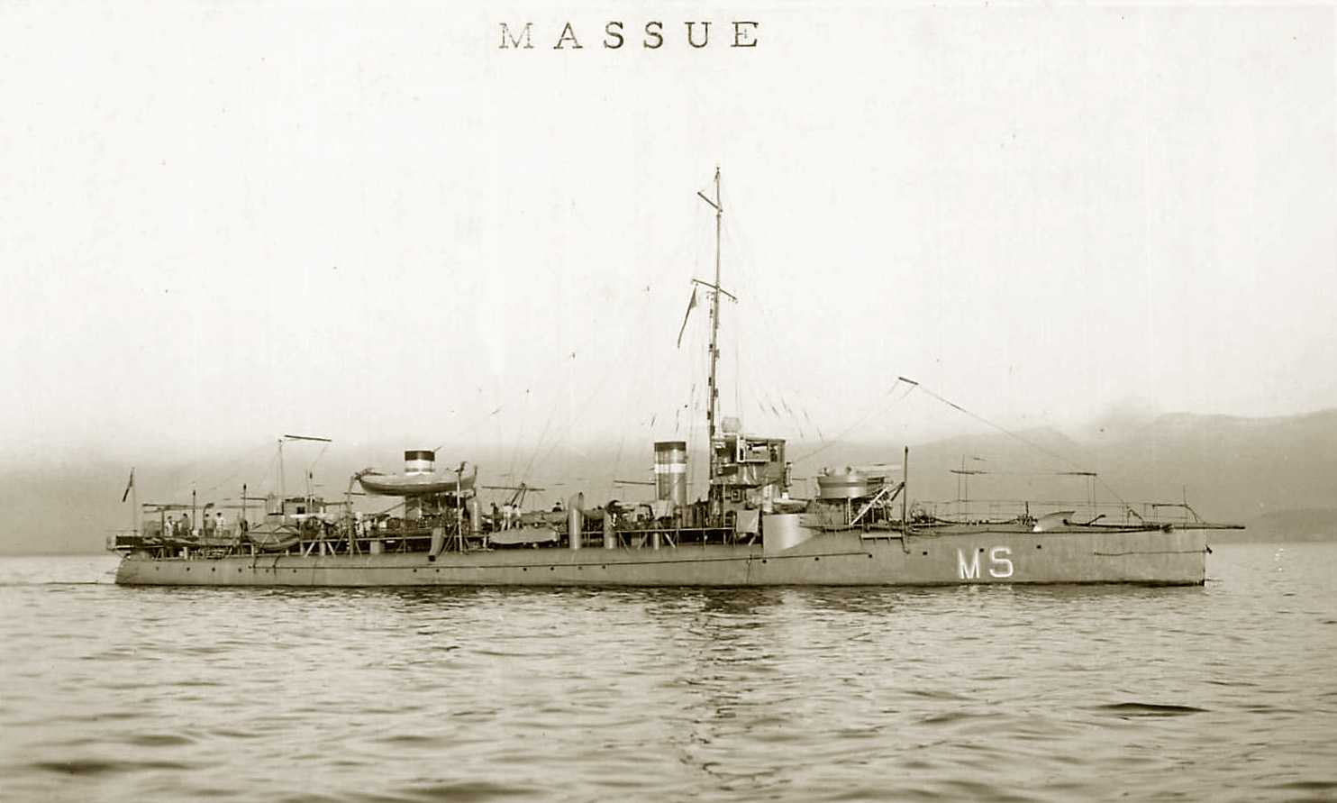 MASSUE – Torpilleur d’escadre – I –  .jpg