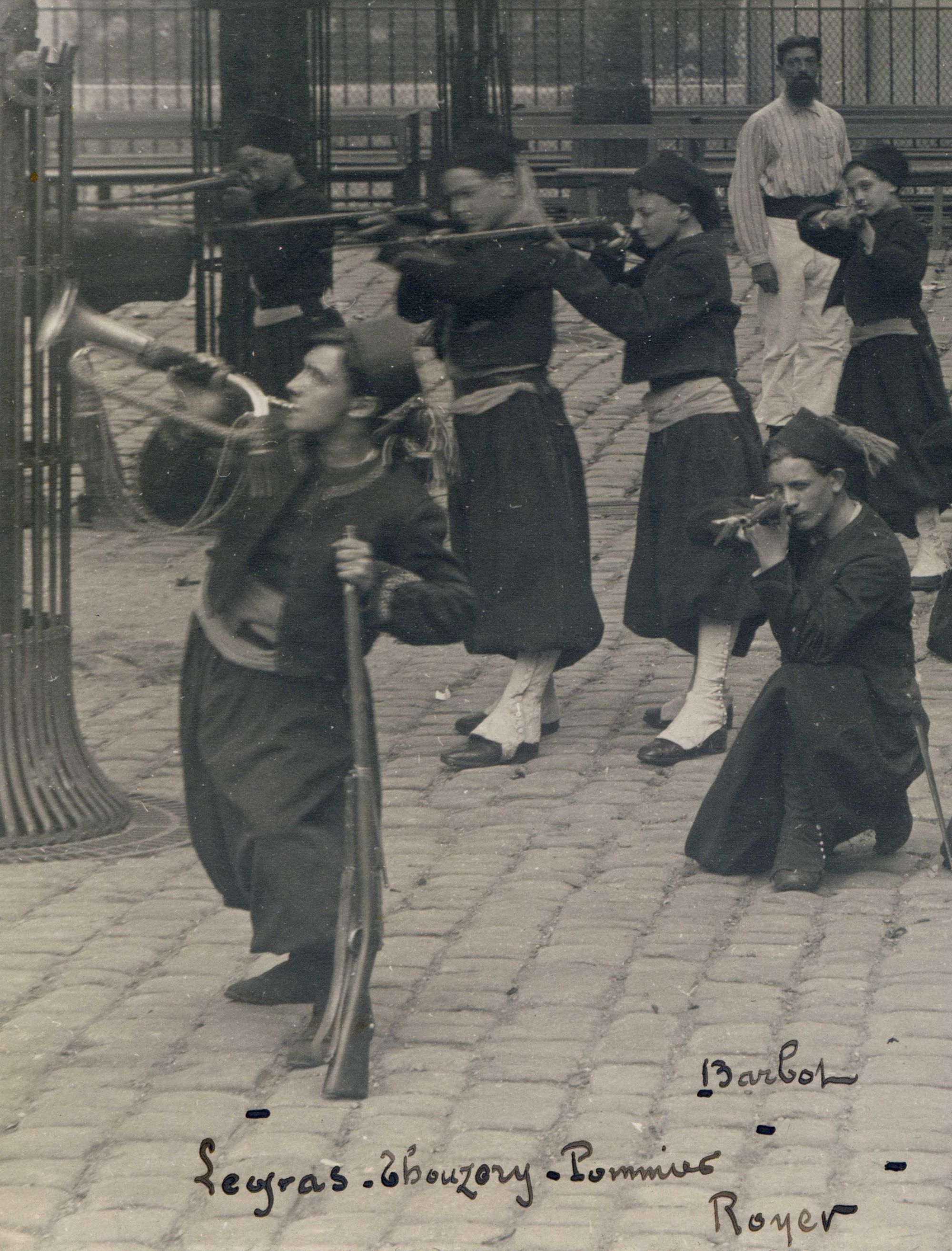 Fête de la gymnastique Paris 1912.jpg