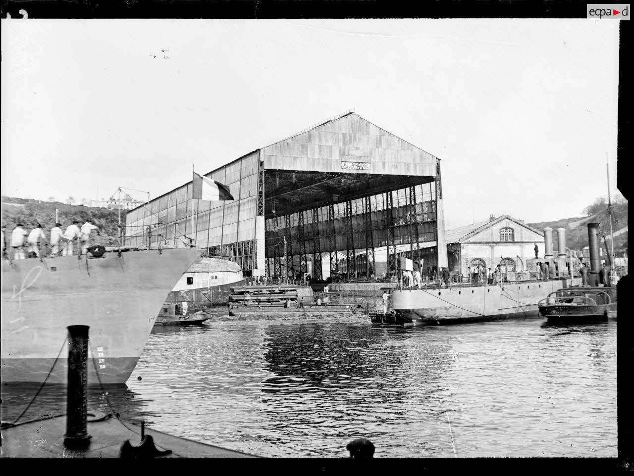 Dragueur canonnière ARDENT - 1916 - Images Défense