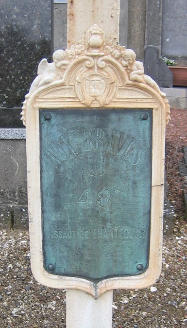 AUX BRAVES DU 48ème R.I. 9 MAI 1915 2.JPG