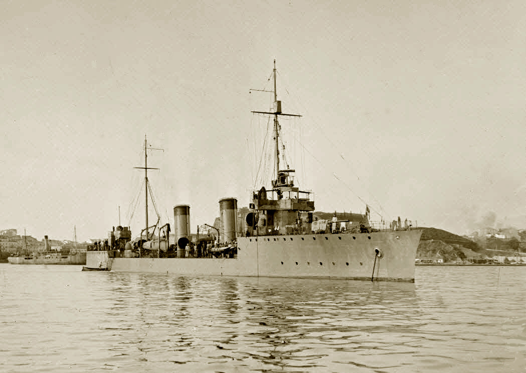 OPINIÂTRE – Torpilleur d’escadre, ex-argentin – 2739 – .jpg