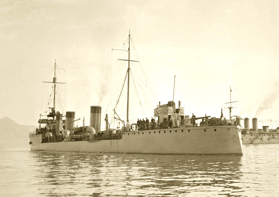 OPINIÂTRE – Torpilleur d’escadre, ex-argentin – 2741 – .jpg