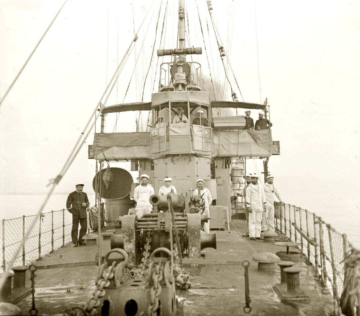 OPINIÂTRE – Torpilleur d’escadre, ex-argentin – 2751 – .jpg