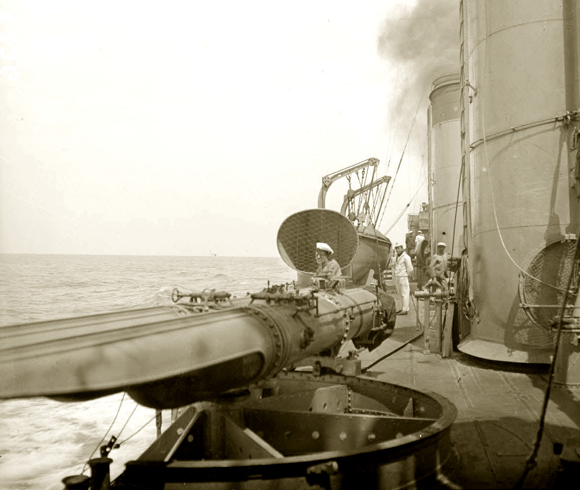 OPINIÂTRE – Torpilleur d’escadre, ex-argentin – 2756 – .jpg