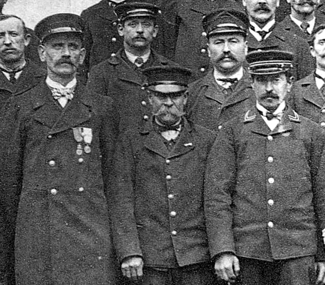 1909 Garçons d'école 2.jpg