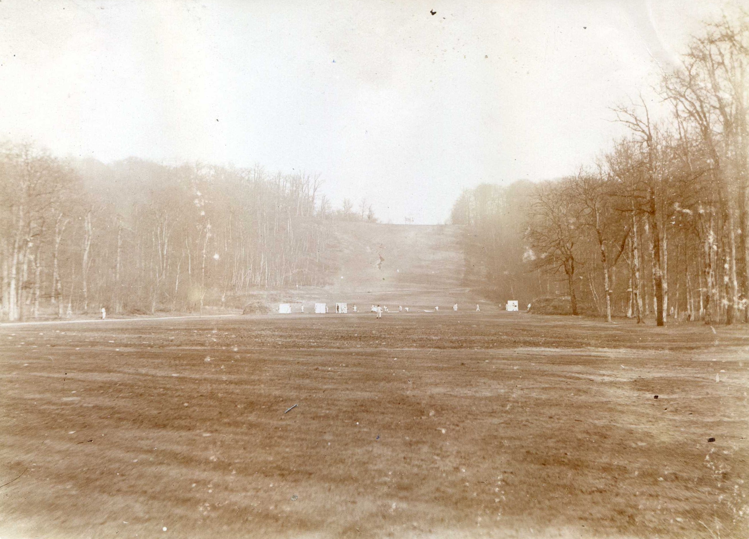 54e RI - 1-Champ de tir des Beaux Monts.jpg