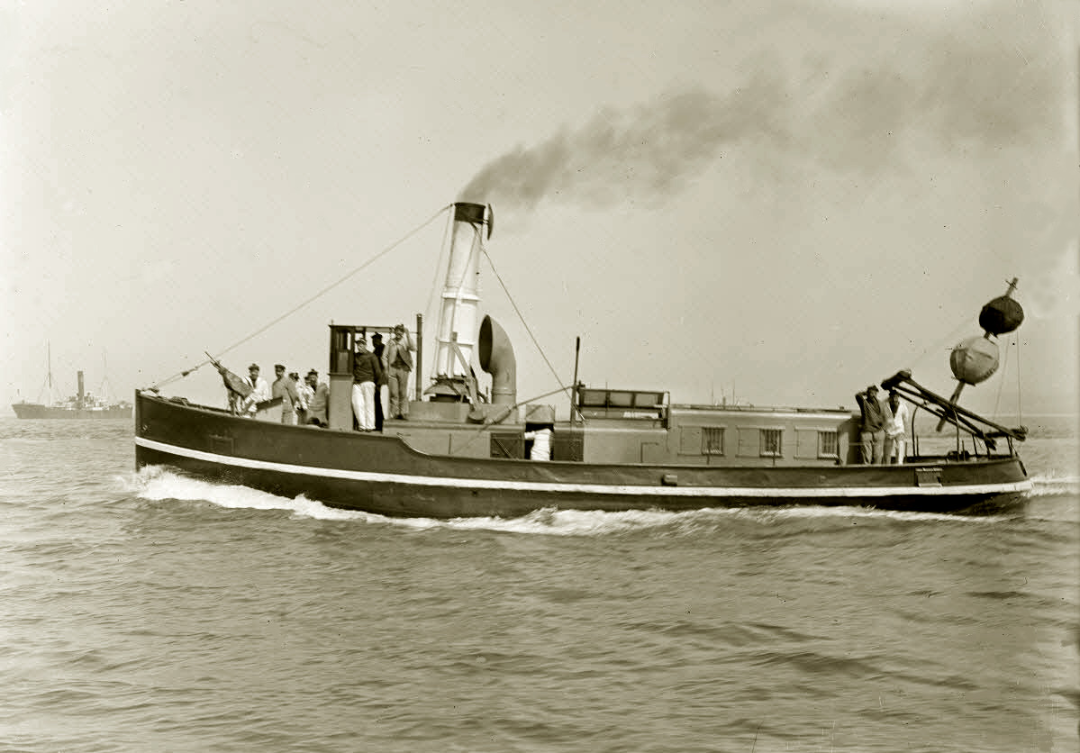 SATELLITE – Chaloupe à vapeur – I – .jpg