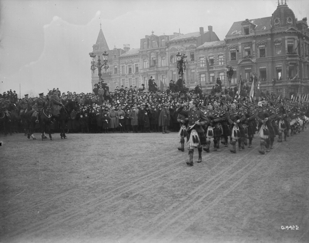 Plus tardif, en tenue de parade, février 1919.<br />Source Wikicommons.