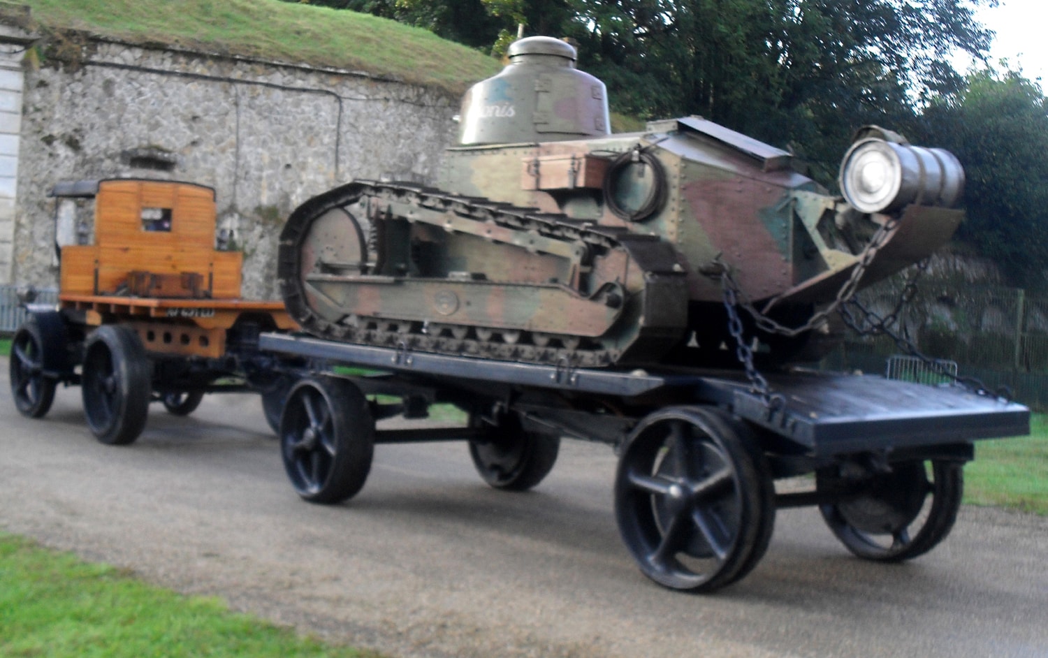 Renault FT de Dominique Amade-min.jpg