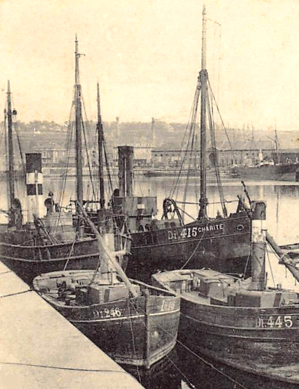 CHARITÉ – Chalutier dieppois Di 415 – I ² – .jpg