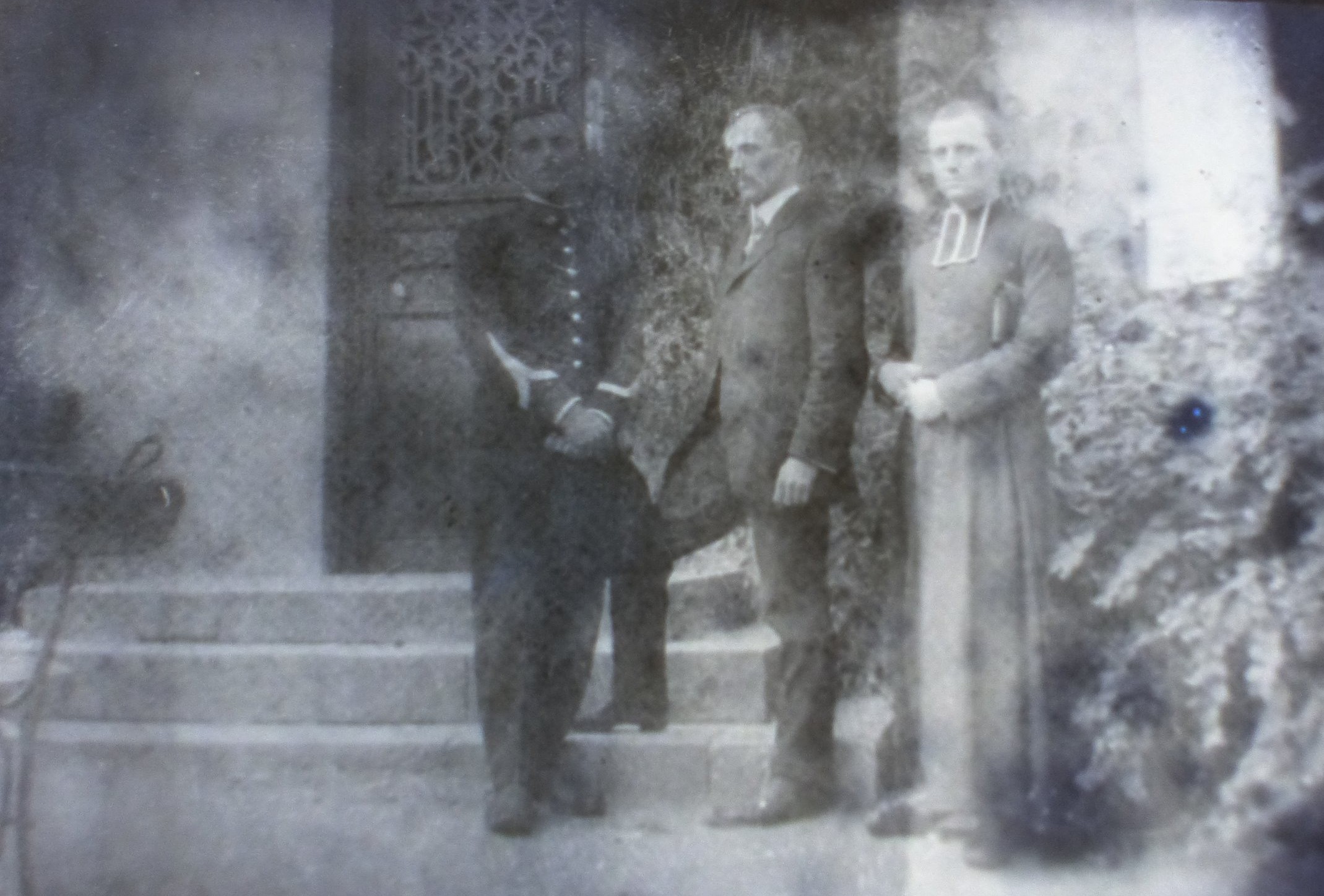 1911_06_LeonN2_OctaveN2_XavierN2_Champagne.JPG