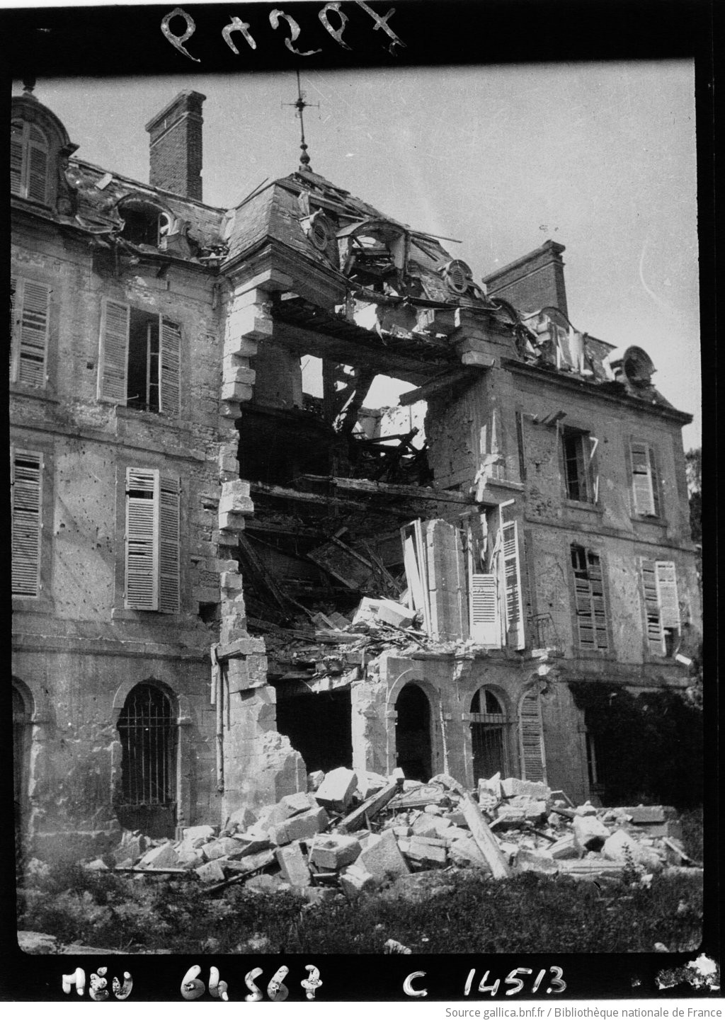 Château de Toussicourt. Photo agence Meurisse 1917. Source BnF / Gallica.