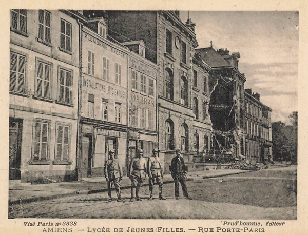 AMIENS rue Porte-Paris Lycée de jeunes filles.jpg