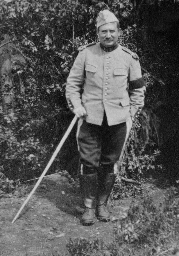 Lt. Sigmand and his chateau Hüss.jpeg