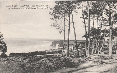la grande maison au pignon blanc était une annexe du HC n°43 de Douarnenez, Finistère; il fonctionnait avec 15 lits