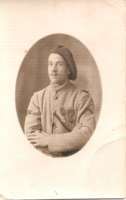 François R....en 1918-15-01Hopital Issy les Moulineaux.jpg