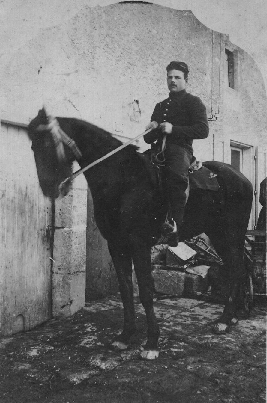 G-Papy cheval 1915.jpg