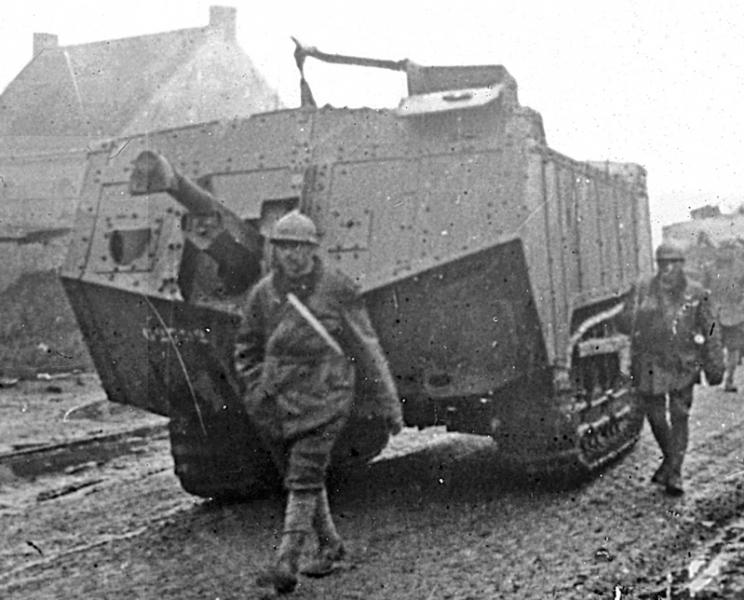 Guerre 14-18 deux photos tank détruits photo stéréo sur verre (WW1) Guerre 14-18 deux photos tank détruits photo stéréo sur verre (WW1)